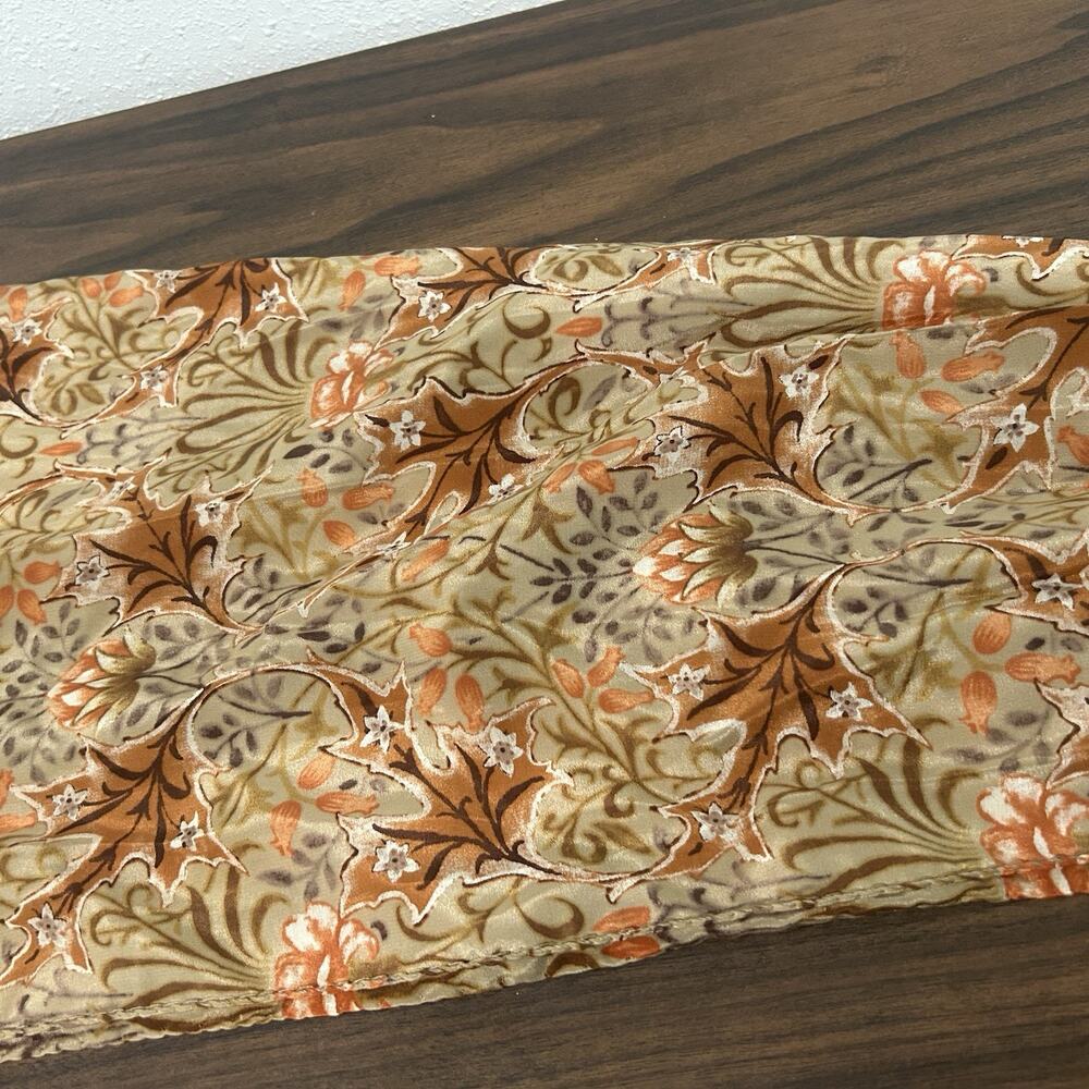 Metropolitan Museum of Art William Morris 100% Silk Scarf Italy 16" x 62” Oblong - Picture 2 of 7